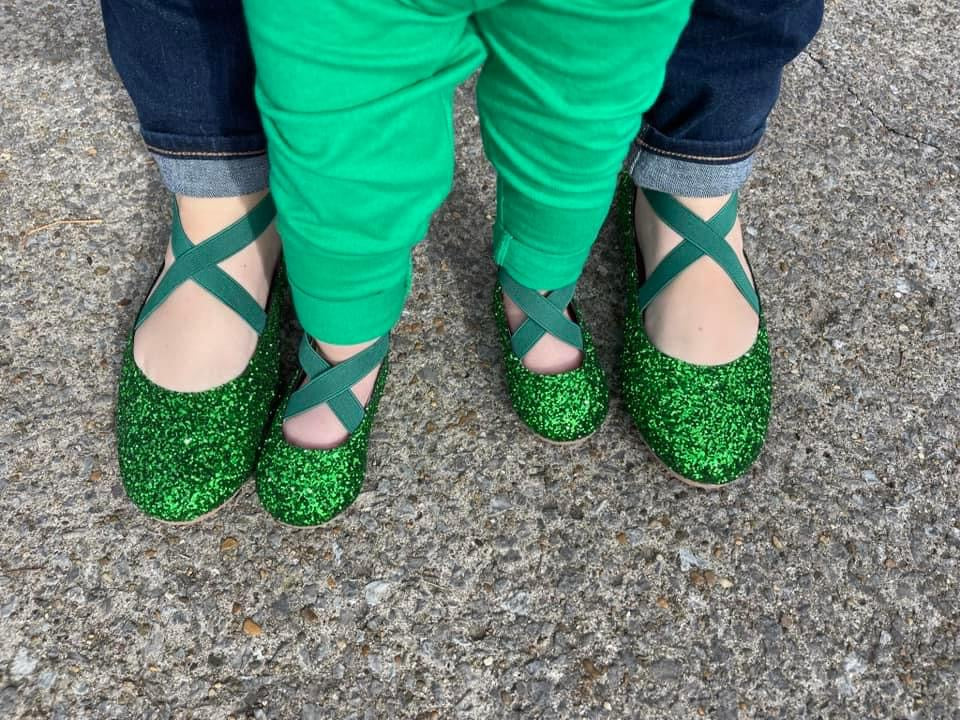 バレエ holly Holly Glitter Ballet Flats – Little Toe Co.