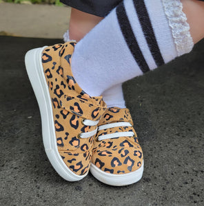 Leopard Sneaks