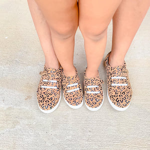 Leopard Sneaks