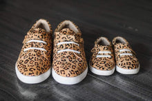 Load image into Gallery viewer, Leopard Sneaks