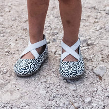 Load image into Gallery viewer, Snow Leopard Ballet Flats