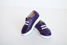 Load image into Gallery viewer, Pledge Purple Sneaks