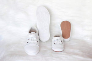 White Sneaks