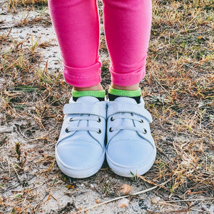 White Sneaks